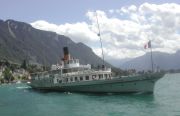 The 1910 steam paddlewheeler