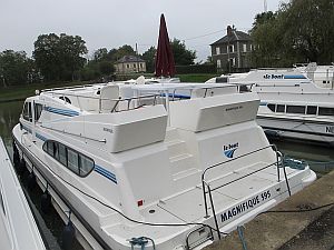 Our boat at the basin in Decize