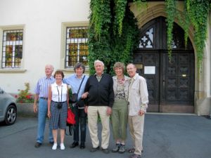 in front of the Koenig's Castle